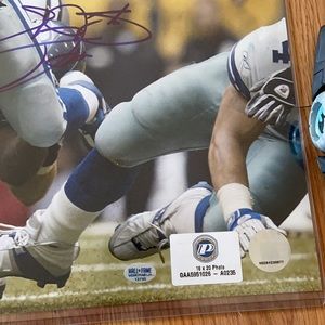 Emmitt Smith Autographed/signed 16x20 Photo.